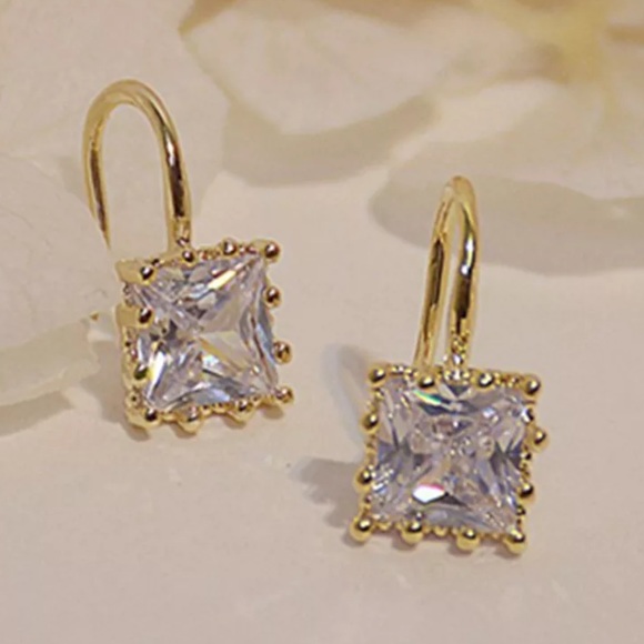 💛Gold plated square zircon earrings - Picture 5 of 7